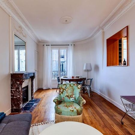 Charmant Appartement Au Coeur De パリ エクステリア 写真
