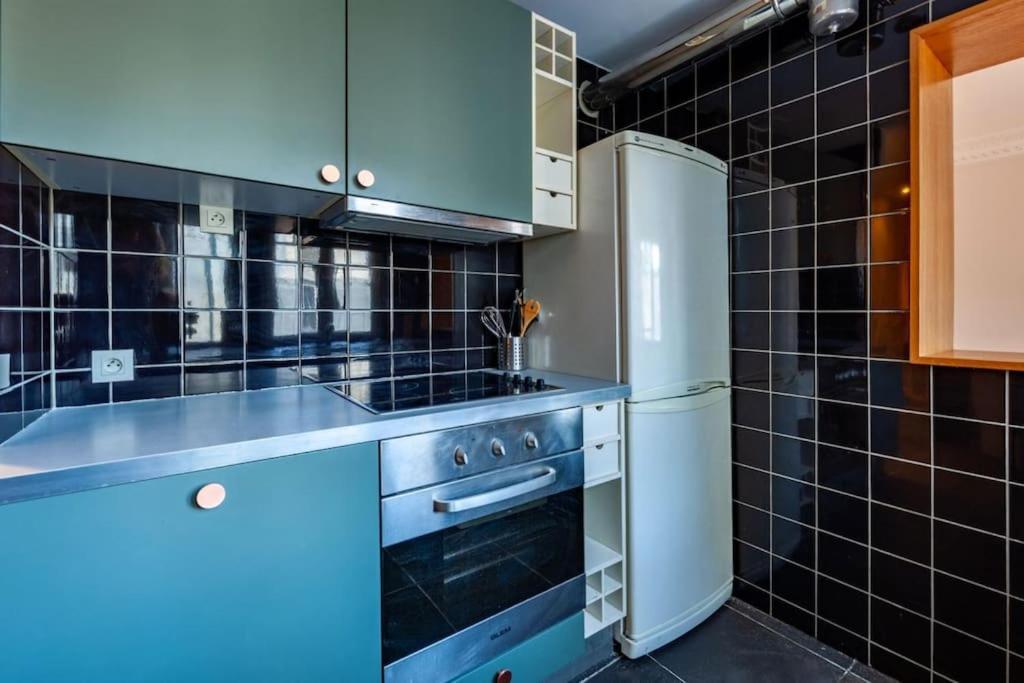 Charmant Appartement Au Coeur De パリ エクステリア 写真
